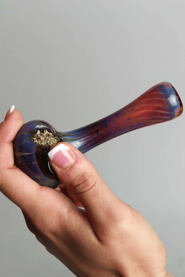 Cannabis First Timers: How to Smoke a Bowl